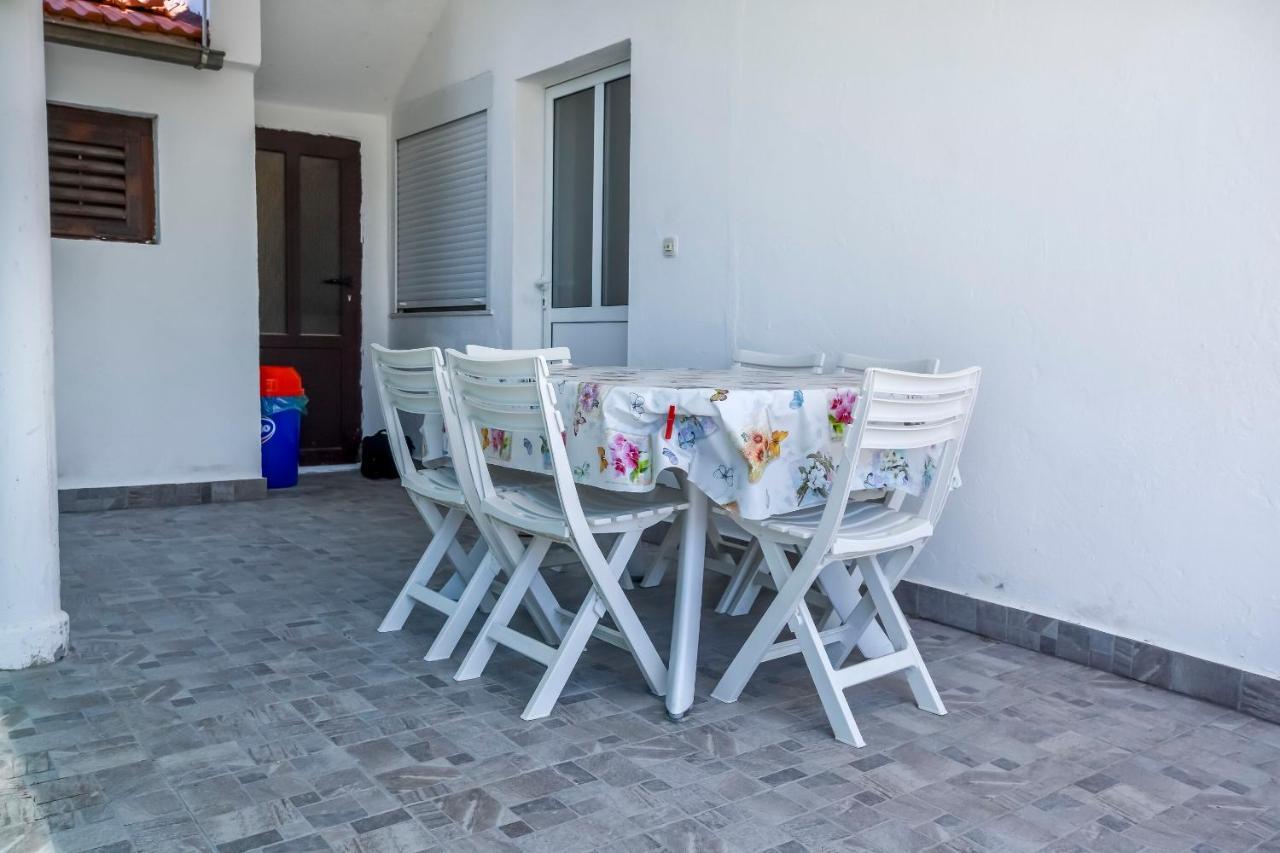Apartments Matas โรกอซนิซา ภายนอก รูปภาพ